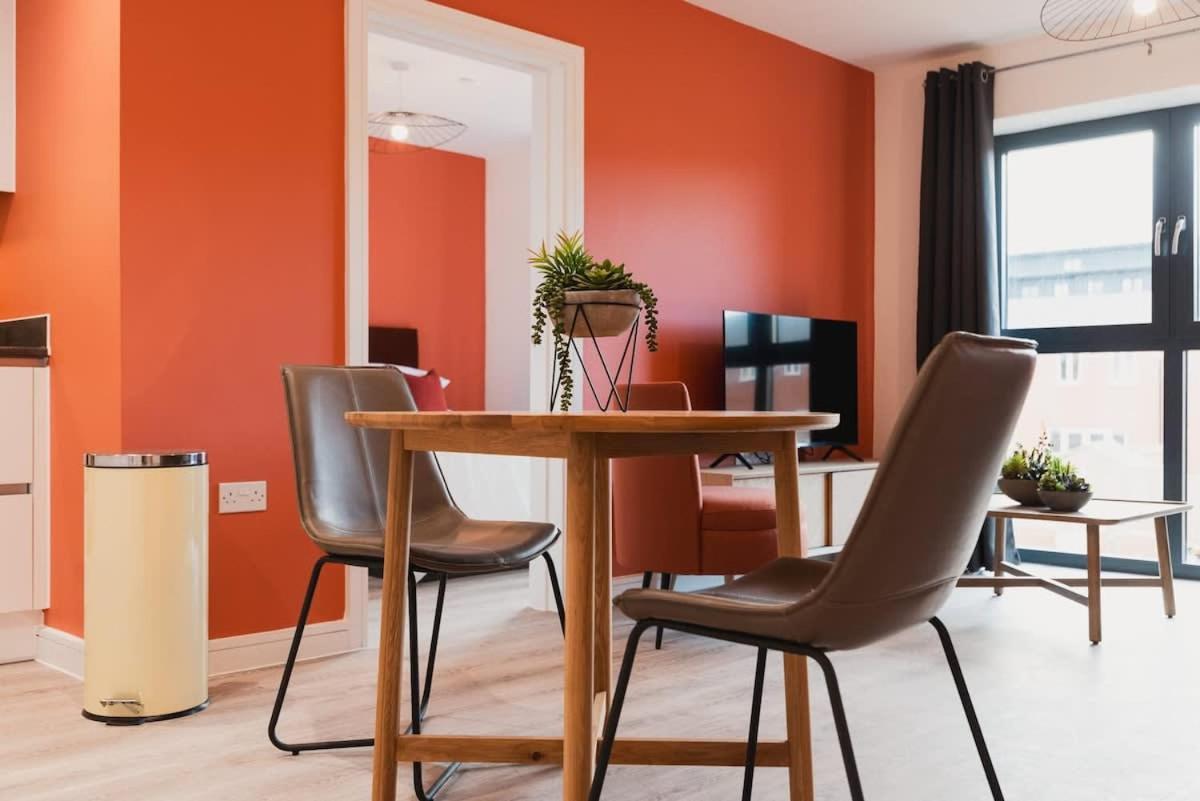 Stayzeni, Hardwick House 2 Bed Apartment