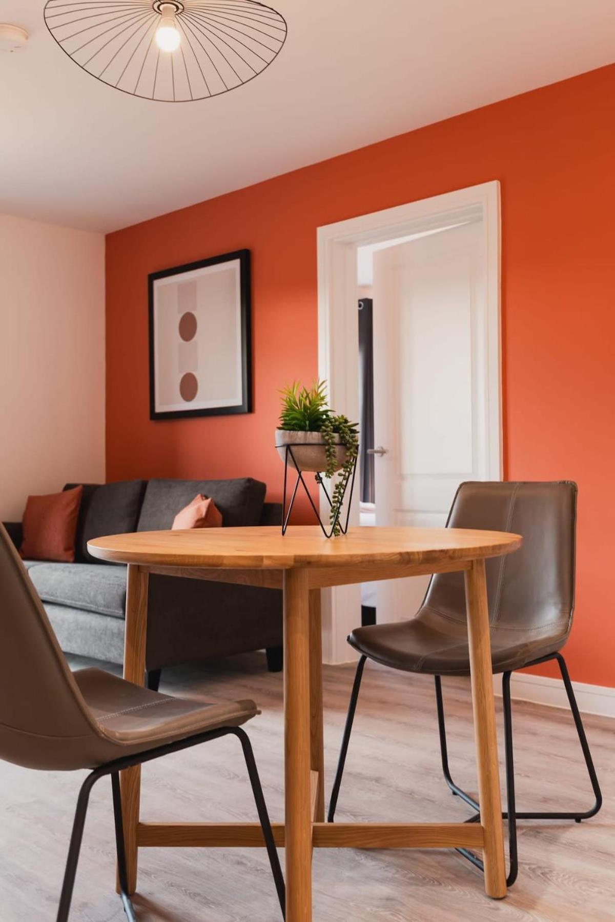Stayzeni, Hardwick House 2 Bed